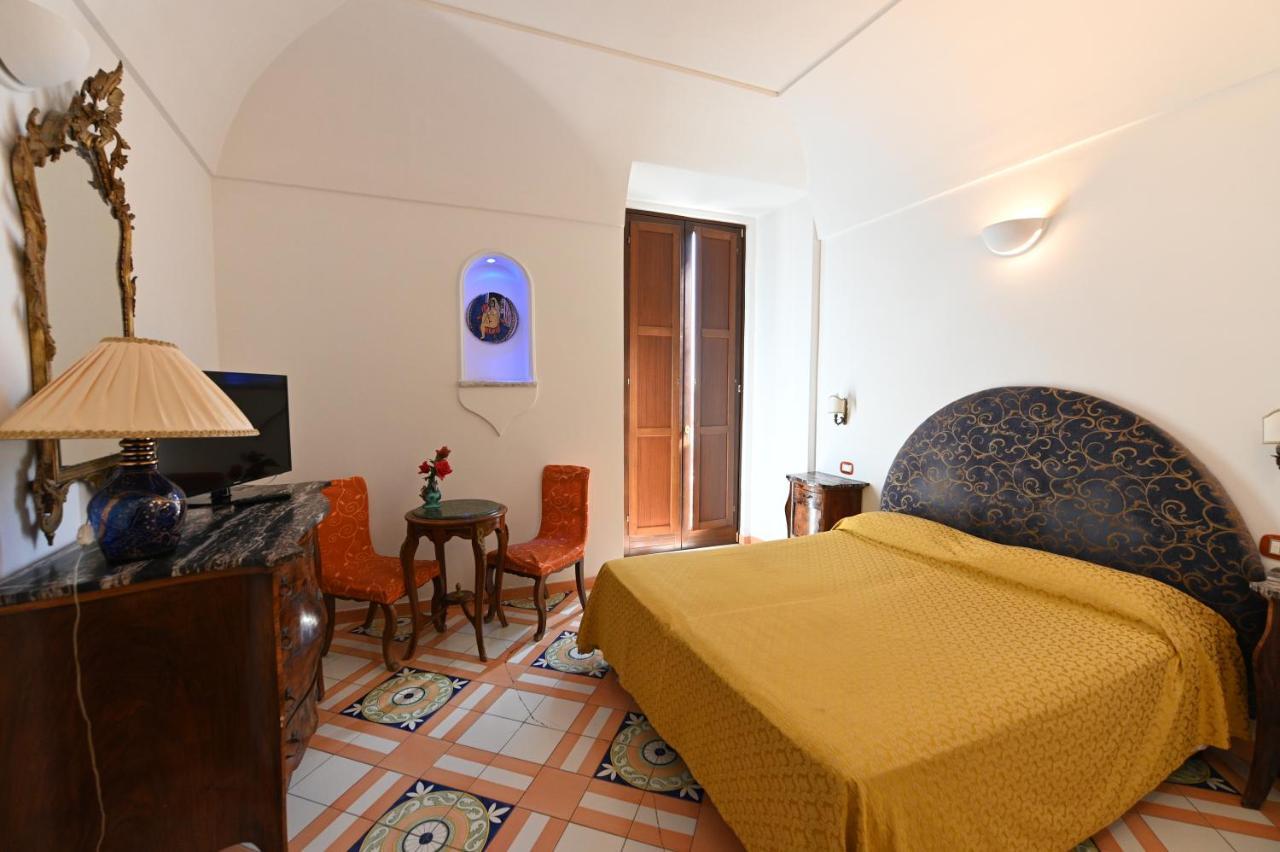 Hotel Croce Di Амальфи Экстерьер фото