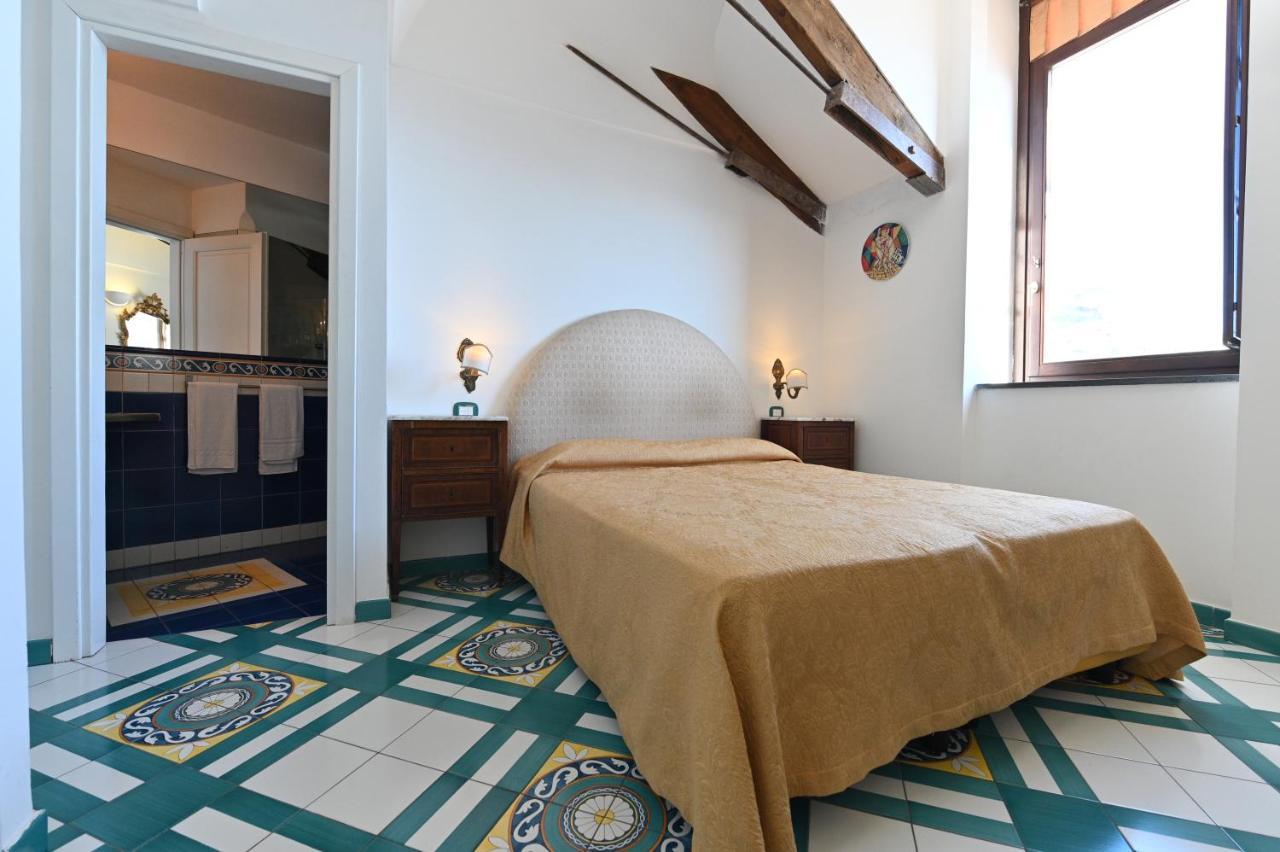 Hotel Croce Di Амальфи Экстерьер фото